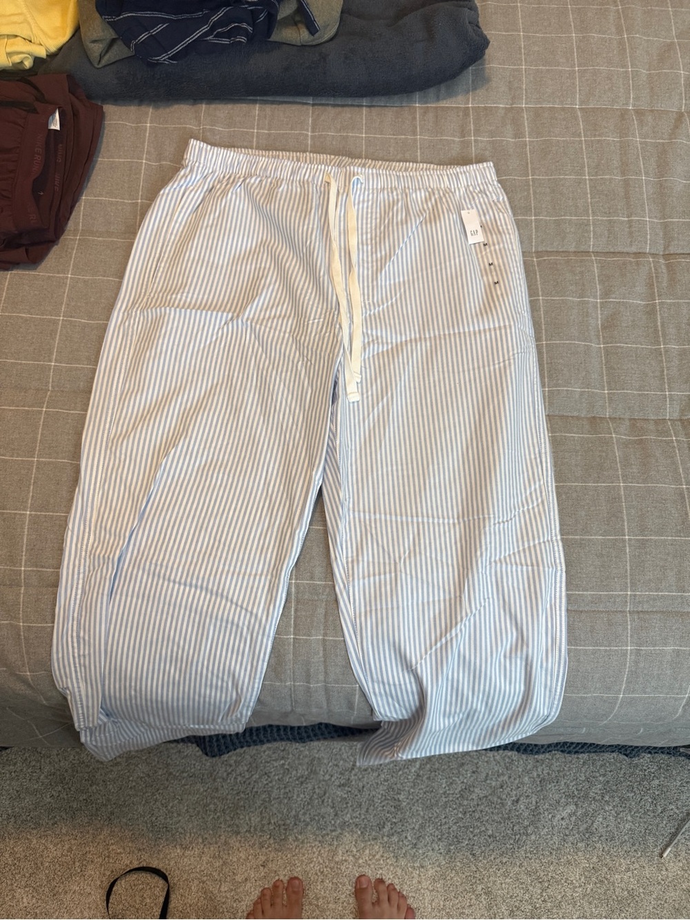 GAP White and Light Blue Striped Drawstring Joggers